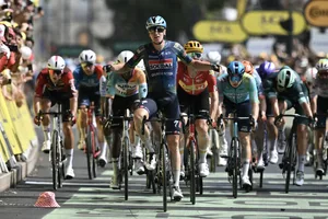 CYCLING-TDF-2026-STAGE 7 Soudal Quick-Step team's Belgian rider Tim Merlier cycles to the finish line to win the 7th stage of the 113th edition of the Tour de France cycling race, 175 km between Hagetmau and Bordeaux in southwestern France, on July 10, 2026. (Photo by Jeff PACHOUD / AFP via Getty Images)