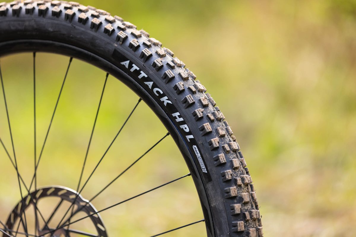 Nutrak/Vee Tire Co Attack HPL Full 40 RAD Core review: a great downhill front tyre that shows why radial construction makes sense for gravity riding