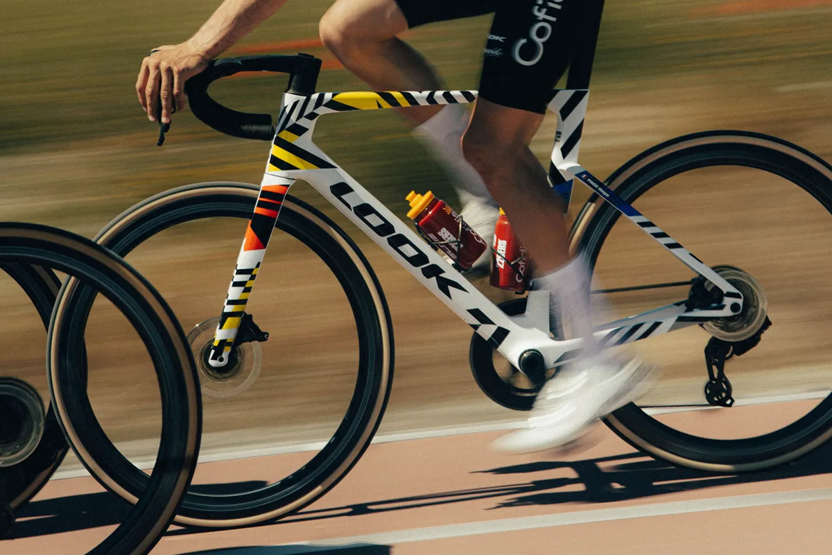 New Look 795 Blade RS comes with 350 ways to fit you better
