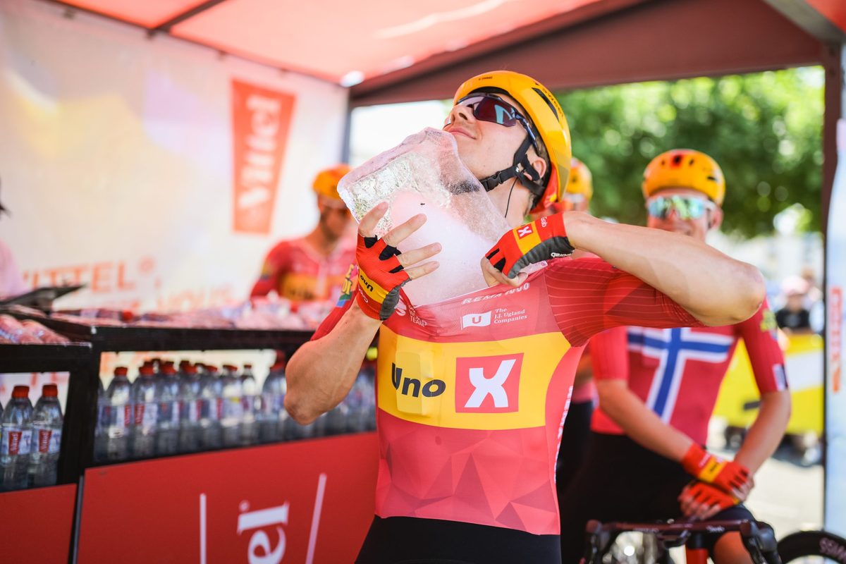 Tour de France bojuje s extrémními teplotami: jak se s horkem vyrovnávají profesionálové