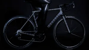 canyon_x_kraftwerk_4-1498659066740-eutw1dbjxt6p-22c0e49 The Ultimate CF SLX Kraftwerk features flagship componentry from SRAM and Zipp
