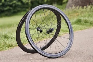 Velocite Hyperdrive Carbon 50mm Disc – 01 Velocite Hyperdrive Carbon 50mm Disc road bike wheelset
