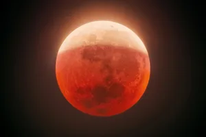 A lunar eclipse. Credit: Javier Zayas Photography A lunar eclipse. Credit: Javier Zayas Photography