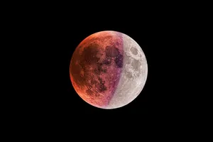 Lunar eclipse. Photo by: Alan Dyer/VWPics/Universal Images Group via Getty Images Lunar eclipse. Photo by: Alan Dyer/VWPics/Universal Images Group via Getty Images