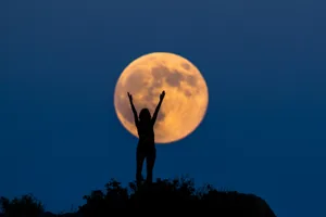 full moon Full Moon. Credit: Manuel Breva Colmeiro / Getty Images