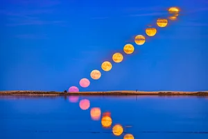Hunter’s Moon of 9 October 2022 rising over Crawling Lake Reservoir, Alberta, Canada. Credit: Alan Dyer/Stocktrek Images/Getty Images Hunter's Moon of 9 October 2022 rising over Crawling Lake Reservoir, Alberta, Canada. Credit: Alan Dyer/Stocktrek Images/Getty Images