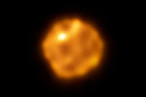 betelgeuse alma 2023 An image of Betelgeuse captured by the Atacama Large Millimeter/submillimeter Array in 2023 shows the star's bumpy atmosphere. Credit: ALMA(ESO/NAOJ/NRAO)/W. Dent et al.