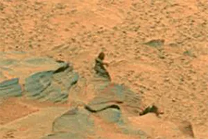 The ‘creepy statue’ on Mars was spotted in a panorama captured by NASA’s Spirit rover, late 2007. Credit: NASA/JPL-Caltech/Cornell University The 'creepy statue' on Mars was spotted in a panorama captured by NASA's Spirit rover, late 2007. Credit: NASA/JPL-Caltech/Cornell University