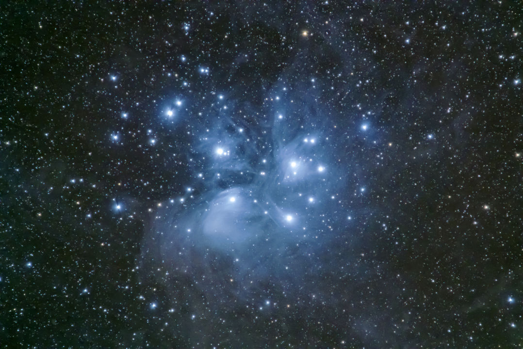 The Pleiades is a beautiful blue star cluster that's easy to see with the naked eye. Here's how to catch it
