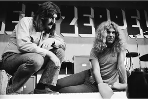 John Bonham and Robert Plant of Led Zeppelin, during a rehearsal at Hiroshima Prefectural gymnasium, Hiroshima, Japan John Bonham and Robert Plant of Led Zeppelin, during a rehearsal at Hiroshima Prefectural gymnasium, Hiroshima, Japan, 27th September 1971
