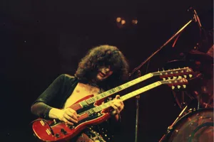 greatest guitarists – Jimmy Page Jimmy Page, Led Zeppelin guitarist