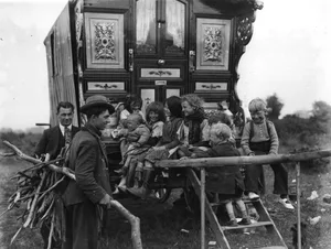 Hold Tight Gypsy children, circa 1930