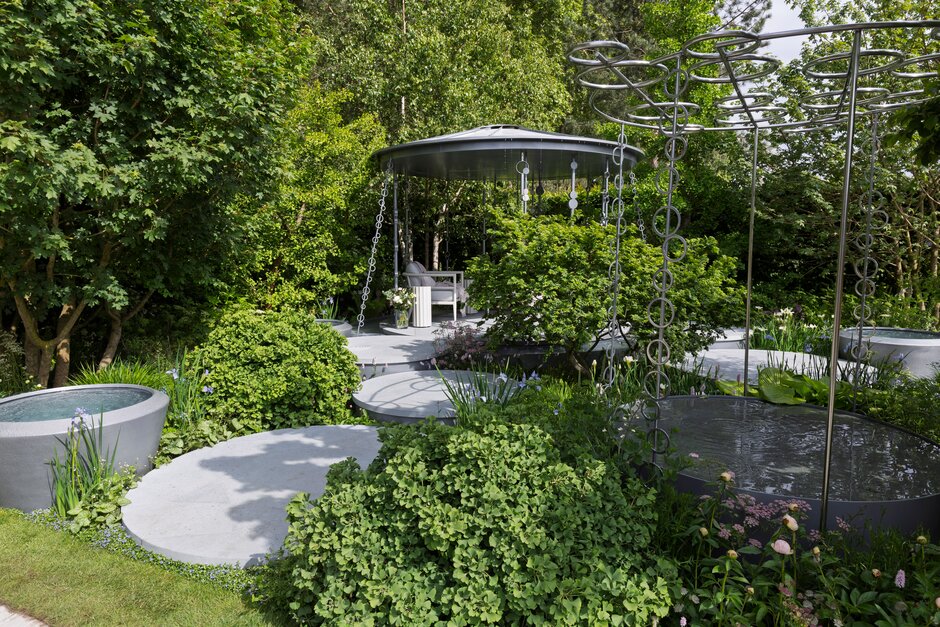 Boodles Raindance Garden. Designed by Dr Catherine MacDonald. Small Show Garden at RHS Chelsea Flower Show 2025 © Neil Hepworth