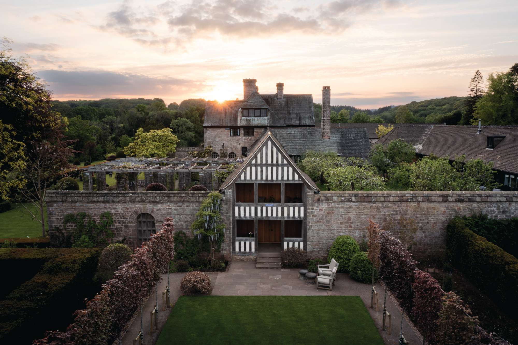 Mounton House