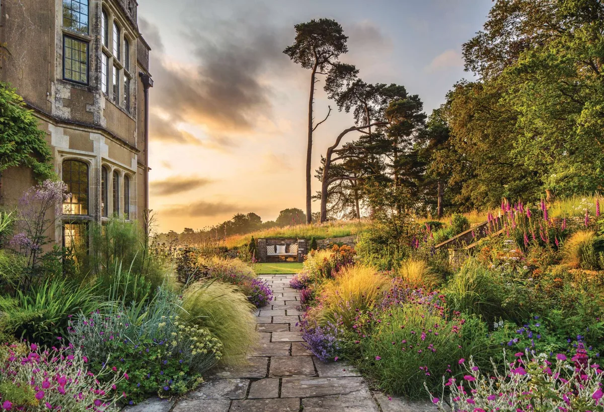 Knowle House garden