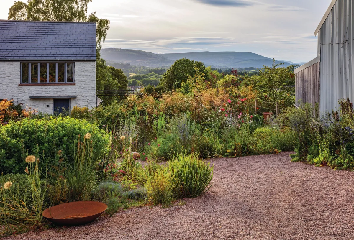 Cottage garden and house