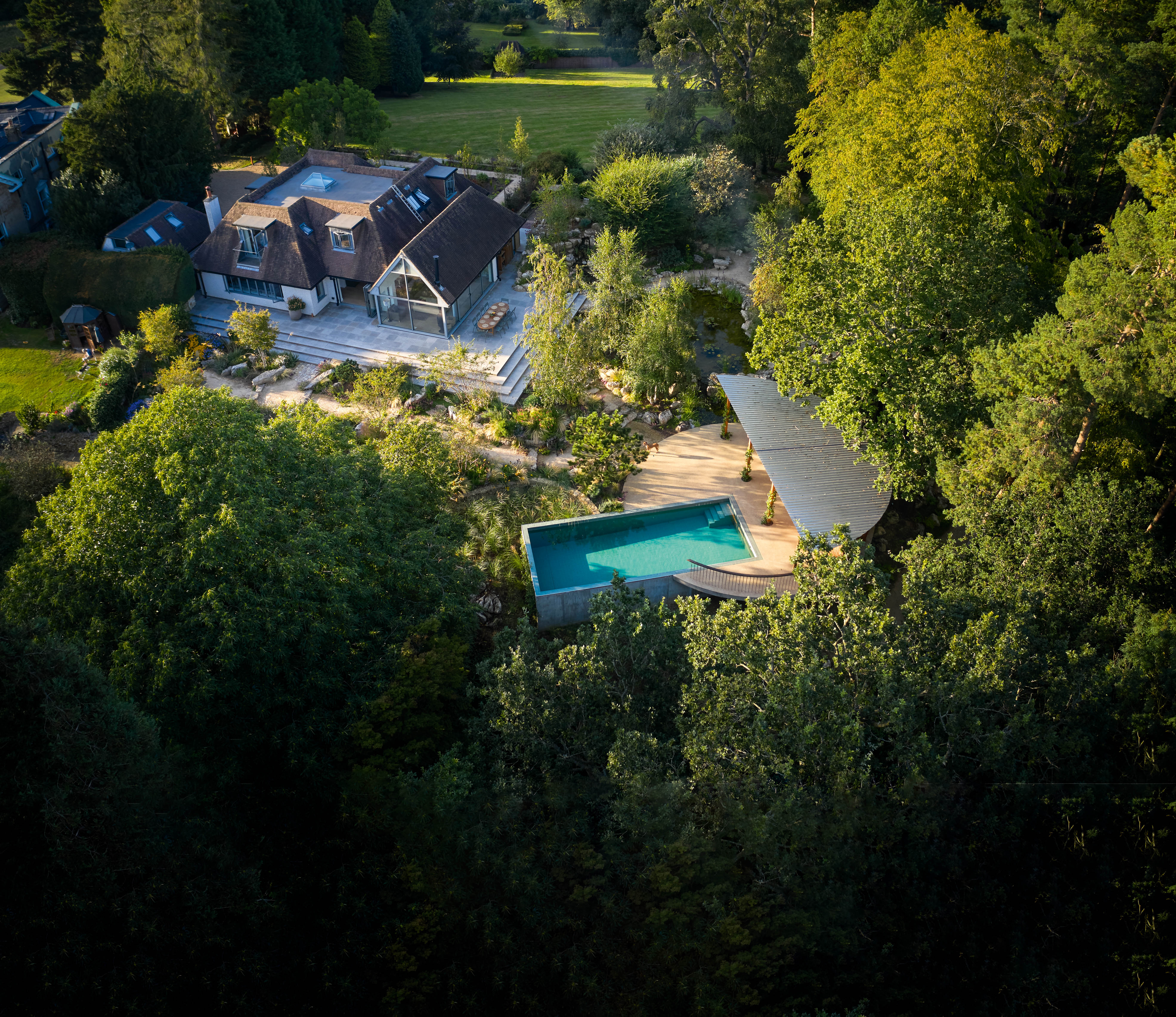 Surrey garden by Matthew Childs