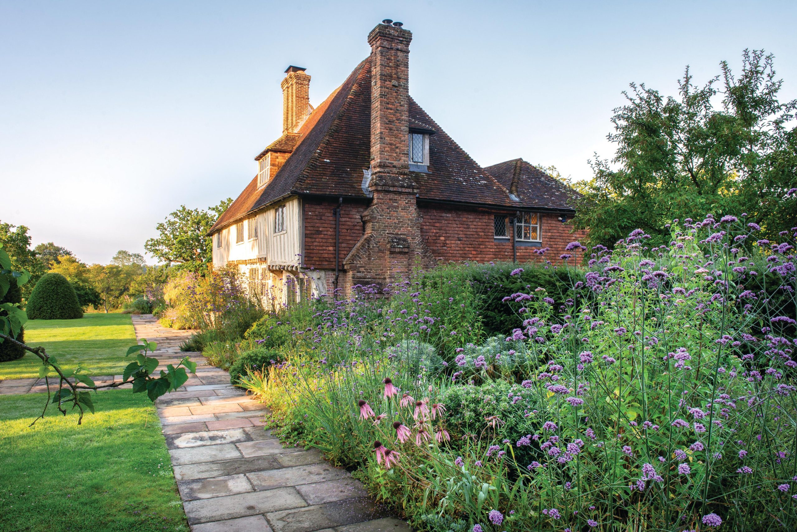House and cottage garden