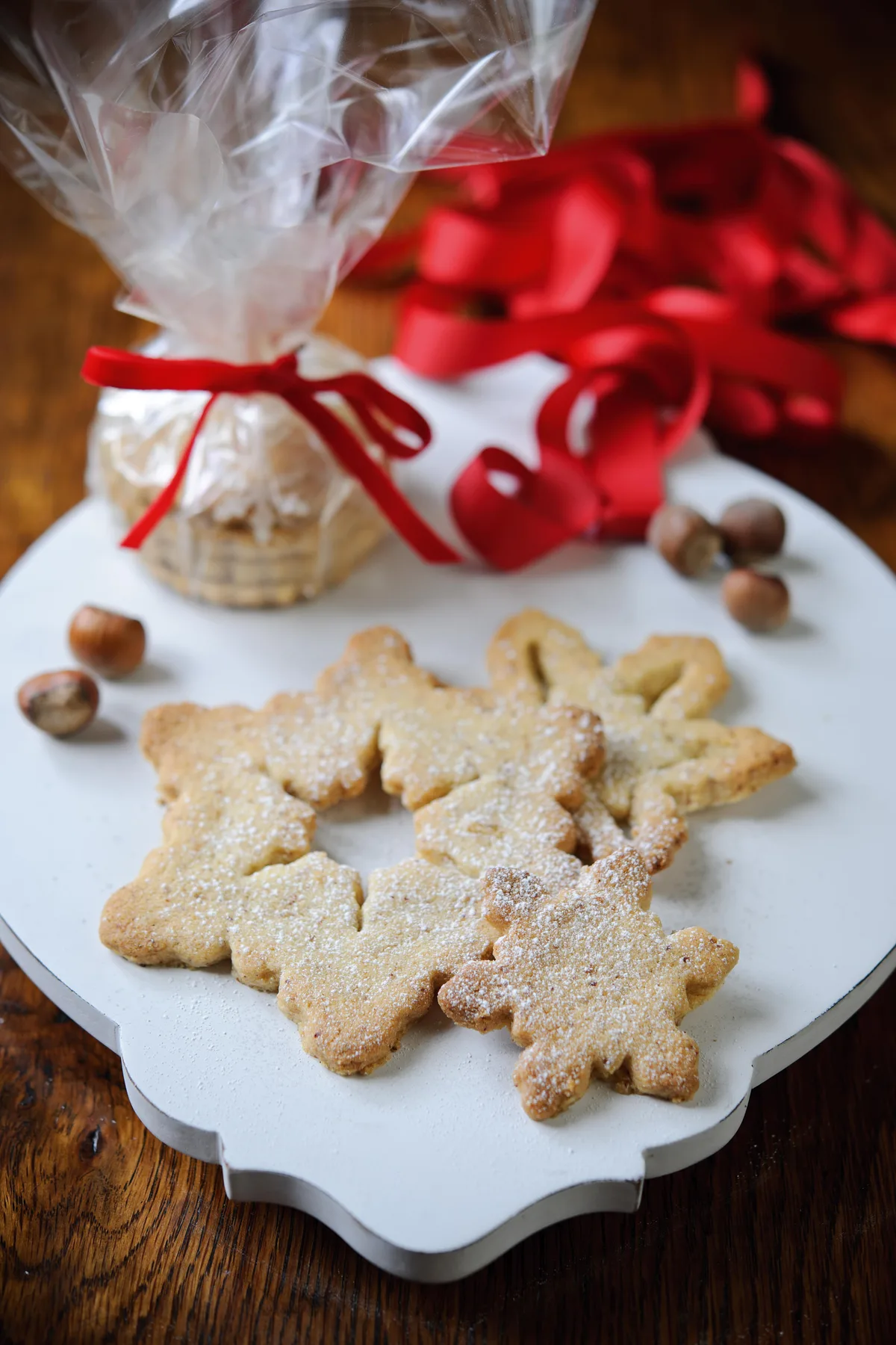Christmas biscuits recipe: with hazelnuts